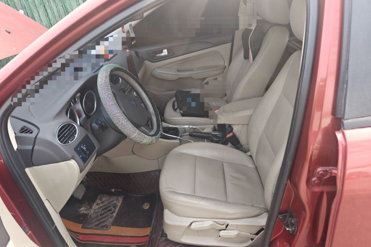 Used Ford Focus 2011 Hatchback 1.8L Automatic Fashion Edition
