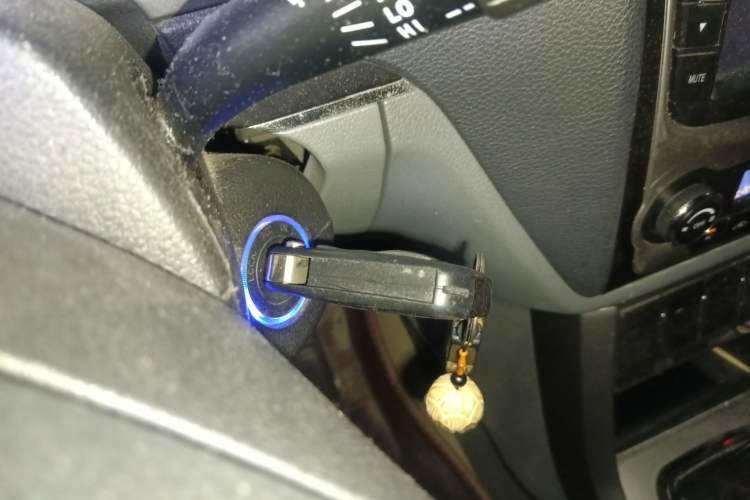 Used Geely Auto Classic Emgrand 2012 Sedan 1.8L CVT Luxury Model
