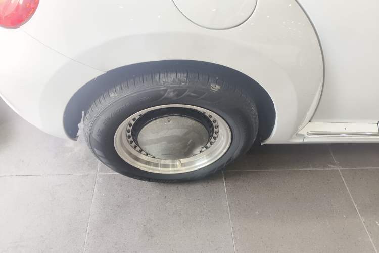 Used Volkswagen Beetle 2015 180TSI model
