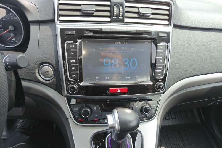 Used Haval H6 2017 Red-Label Sport Edition 1.5T Automatic Two-Wheel Drive Luxury Model
