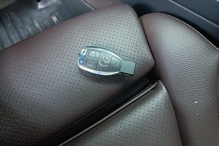Used Mercedes-Benz GLC 2019 GLC 260 L 4MATIC Dynamic Model
