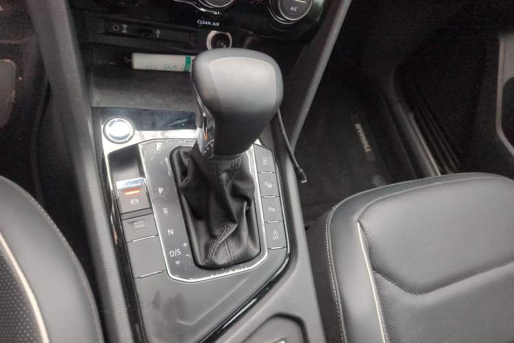 Used Volkswagen Tiguan L 2017 330TSI Automatic Two-Wheel Drive Flagship Edition