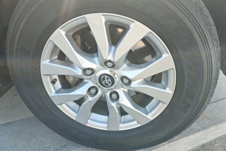 Used Toyota Land Cruiser 
