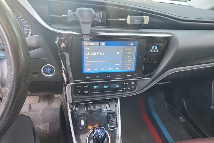 Used Toyota Corolla 2018 Dual-Engine 1.8L E-CVT Smart Edition
