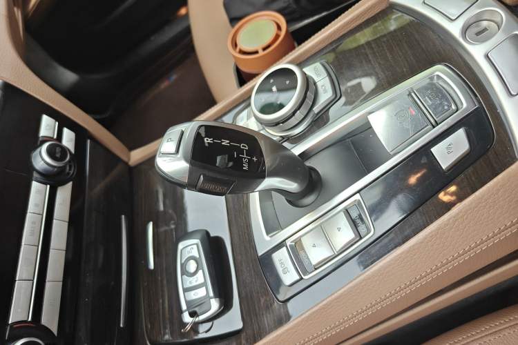 Used BMW 7 Series 2009 740Li Leading Model Gear Lever