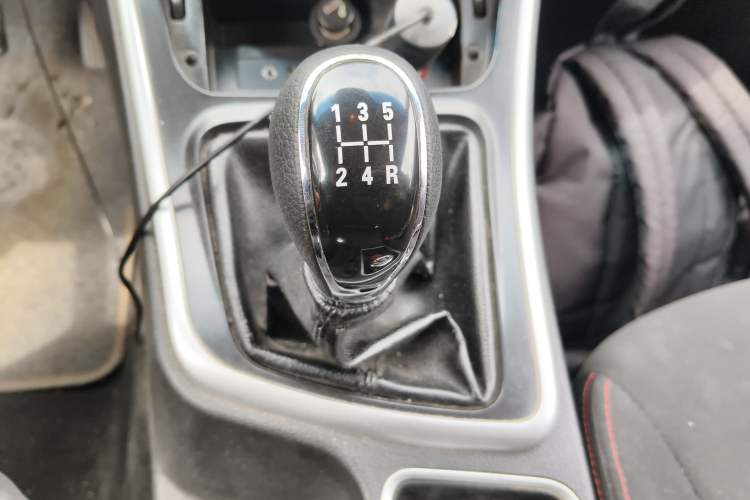 Used Baojun 560 2015 1.8L manual Comfort trim level
