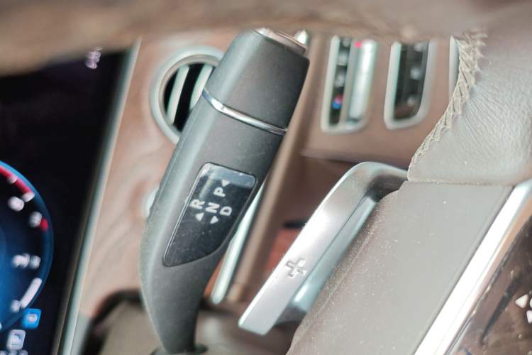 Used Mercedes-Benz E-Class 2023 E 300 L Luxury Model
