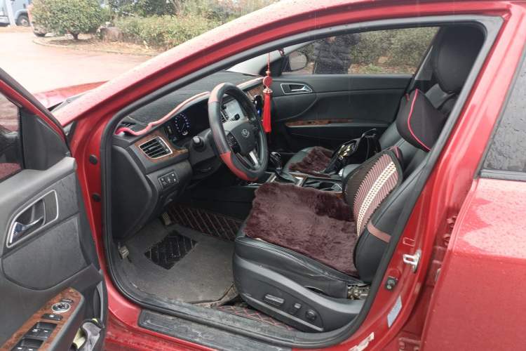 Used Hyundai Mistra 2014 1.8L Automatic Deluxe DLX Model Driver Seat