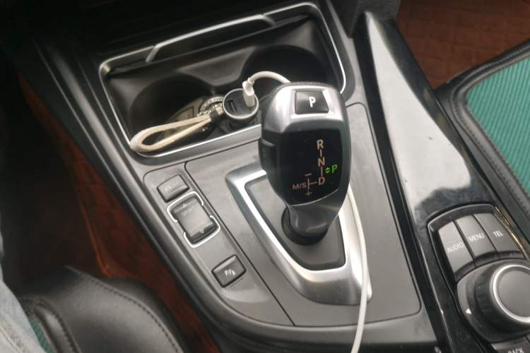 Used BMW 3 Series 2016 316Li Fashion Model
