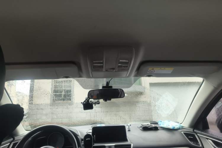 Used Mazda Mazda 3 Axela 2017 Sedan 1.5L Automatic Comfort Model China VI Standard