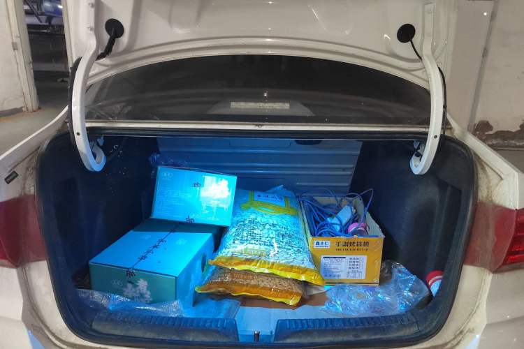 Used Volkswagen Santana 2016 1.6L Manual Fashion Edition
