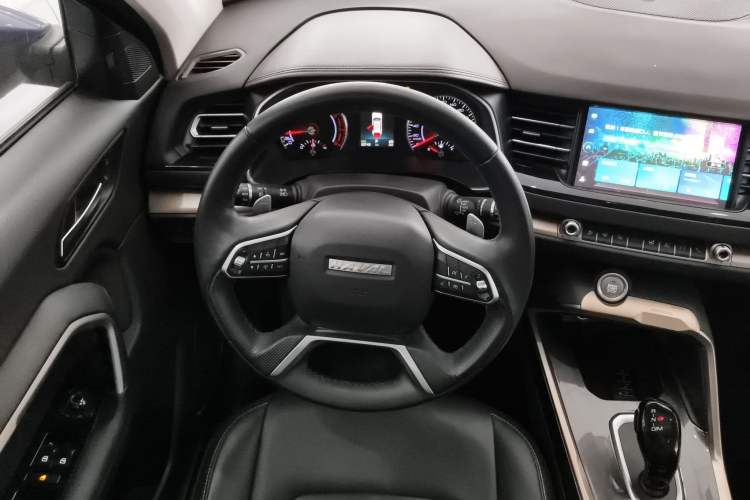 Used Haval H6 2019 1.5 GDIT Automatic Luxury Smart Connect Version China VI Standard Steering Wheel