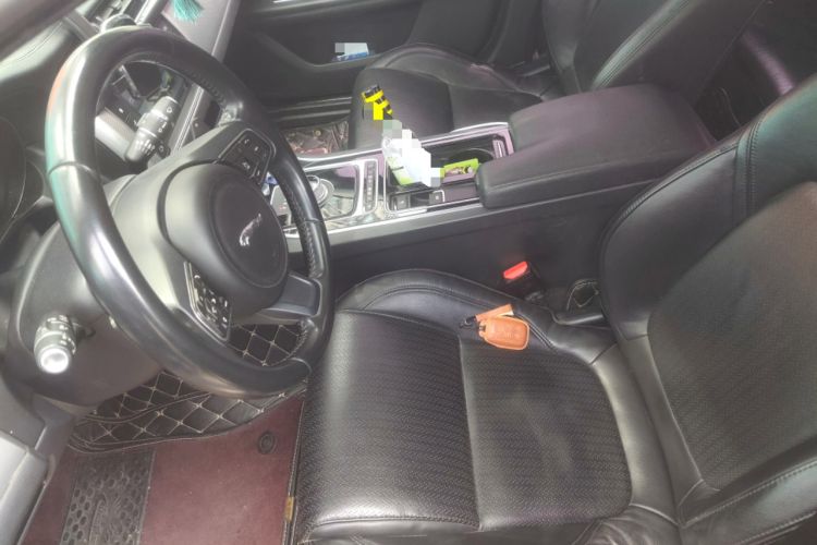 Used Jaguar XF 2016 XF 2.0T Two-Wheel-Drive Luxury Edition