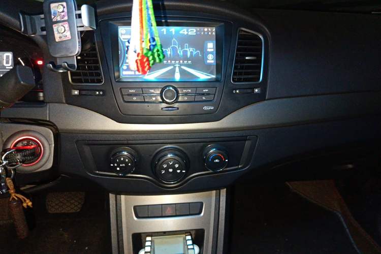 Used Roewe 350 2014 1.5L Automatic Xunyue Version
