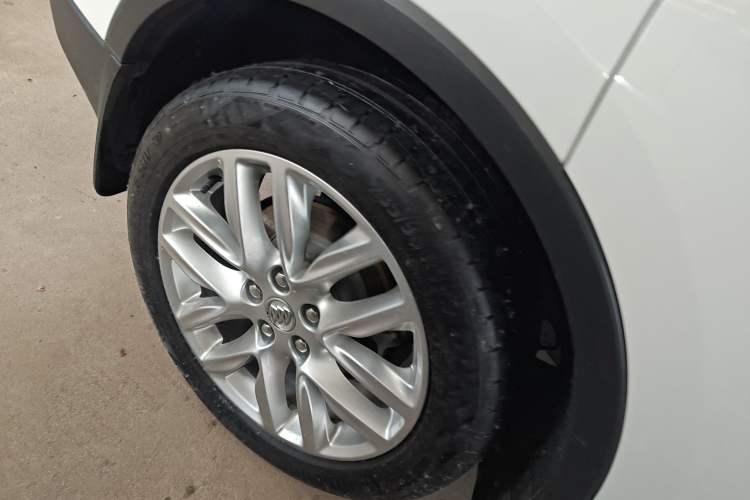 Used Buick Envision 2019 28T 4x4 Elite Version China V Standard Right Rear Wheel Hub