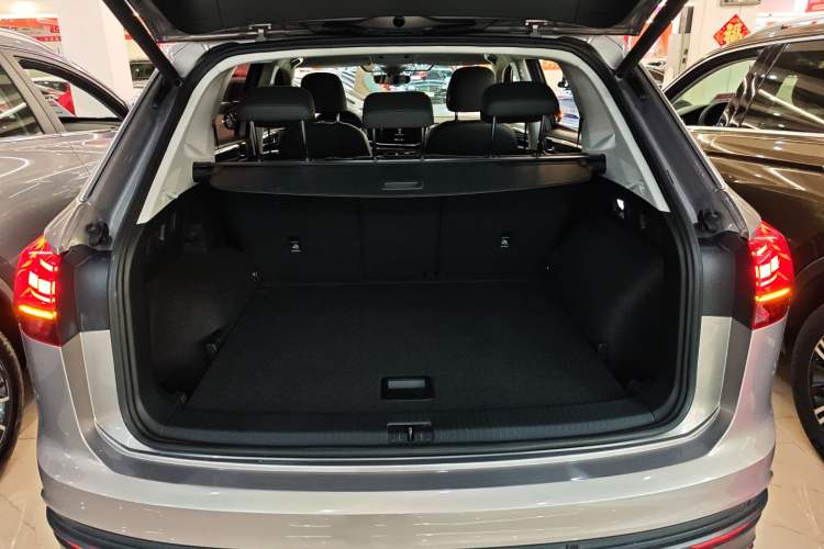 Used Volkswagen Tayron 2020 330TSI Two-Wheel Drive Luxury Connected Pro Edition