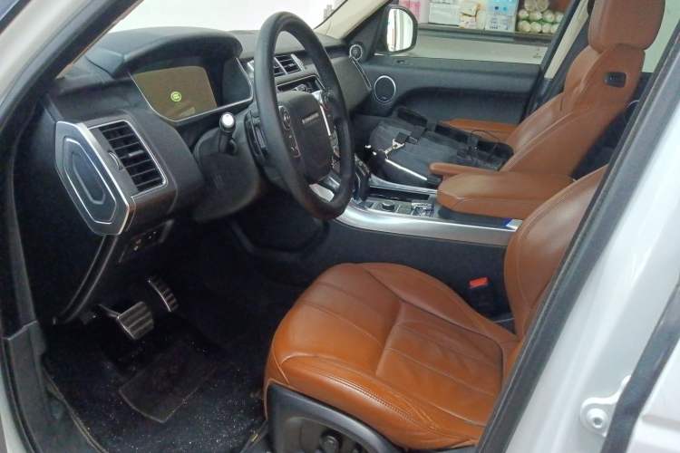 Used Land Rover Range Sport 2016 3.0 SC V6 HSE DYNAMIC Left Front Seat