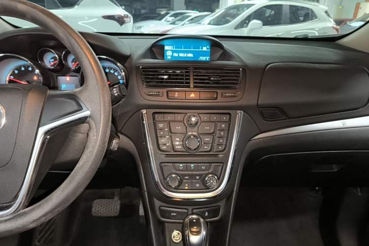 Used Buick Encore 2015 1.4T Automatic Two-Wheel Drive Urban Elite Version