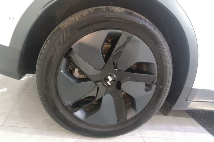 Used ONVO L60 2024 60 kWh Rear-Drive Version Right Rear Wheel Hub