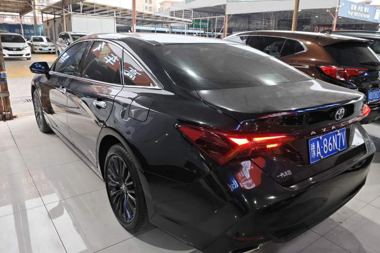 Used Toyota Avalon 2019 2.0L XLE Premium Edition China VI

