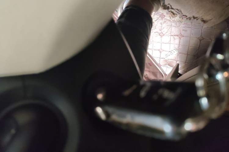 Used Volkswagen Bora 2014 1.6L Manual Comfort Model Vehicle Key