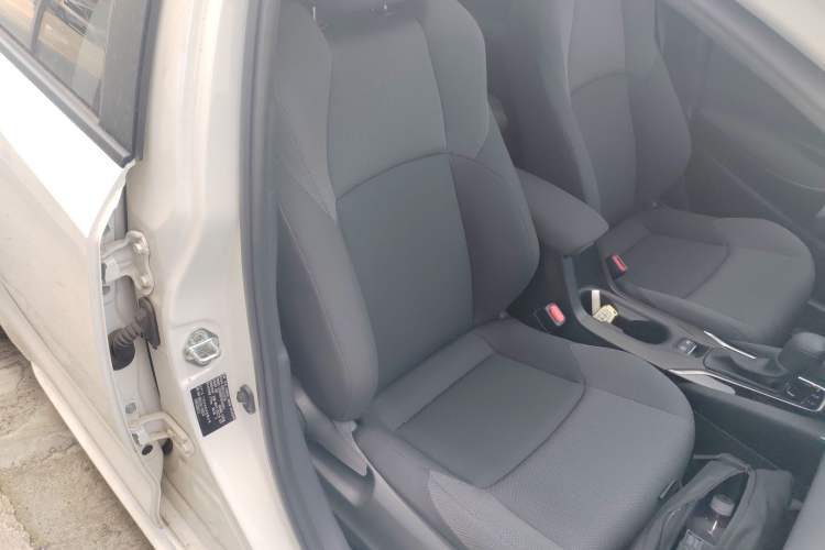 Used Toyota Levin 2022 185T CVT Luxury Edition Right Front Seat