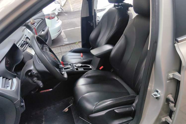 Used Roewe i5 2019 1.5L Automatic 4G Connected Langhao Edition Left Front Seat