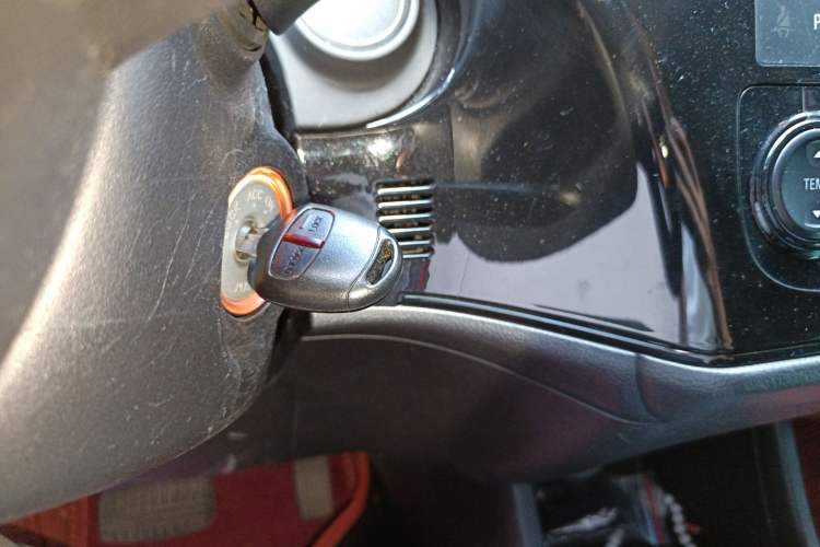 Used Mitsubishi Outlander 2016 2.0L Two-Wheel Drive Fashion Edition 5 Seats