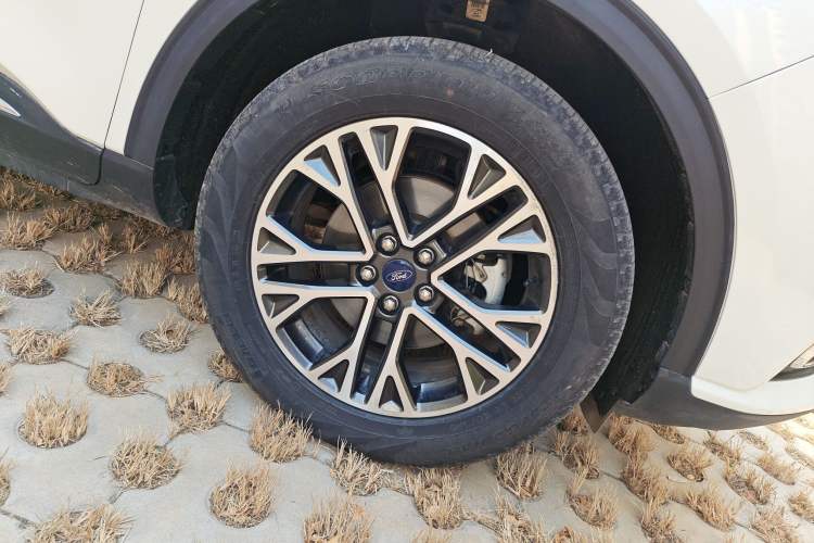 Used Ford Escape 2020 EcoBoost 245 Four-Wheel Drive Titanium Edition