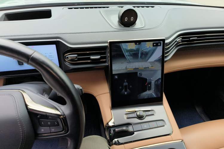 Used Nio ES6 2020 610 km Performance Version Audio And AC Panel