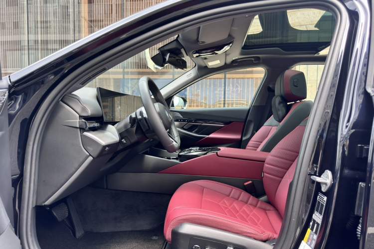 Used BMW i5 2025 eDrive 40L M Sport Package
