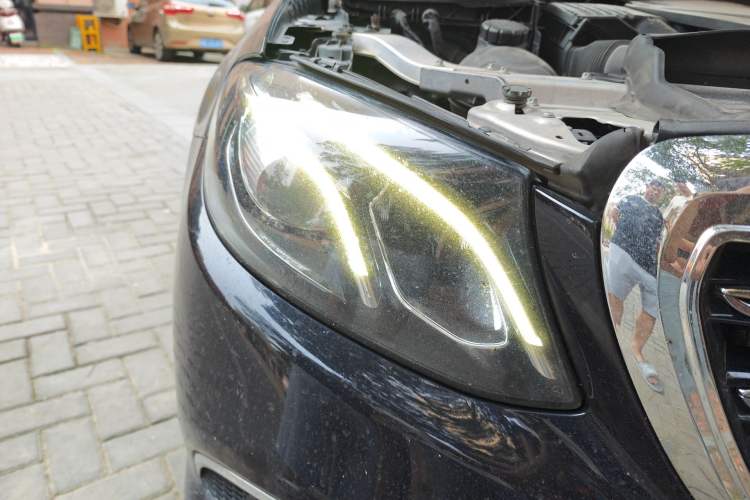 Used Mercedes-Benz E-Class 2016 E 200 L Right Front Headlight