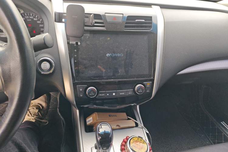 Used Nissan Teana 2016 2.0L XL Comfort Edition Audio And AC Panel