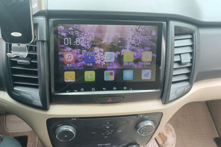 Used Ford Everest 2017 2.0T Gasoline Automatic 4x4 Elite Edition 5 Seats Audio And AC Panel