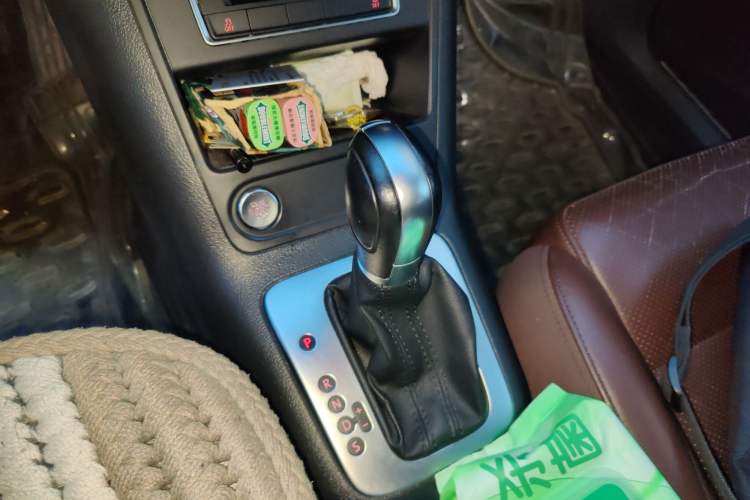 Used Volkswagen Tiguan L 2015 1.8TSI Automatic Two-Wheel Drive Luxury Model