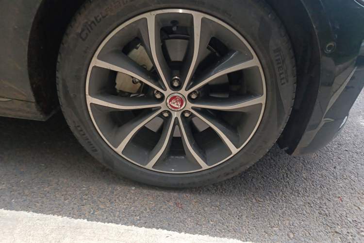 Used Jaguar XFL 2023 XFL 2.0T P250 Two-Wheel-Drive Elite Sport Edition
