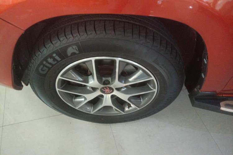 Used BYD Song 2017 Gaishi Upgrade Edition 1.5TI Manual Elite Model