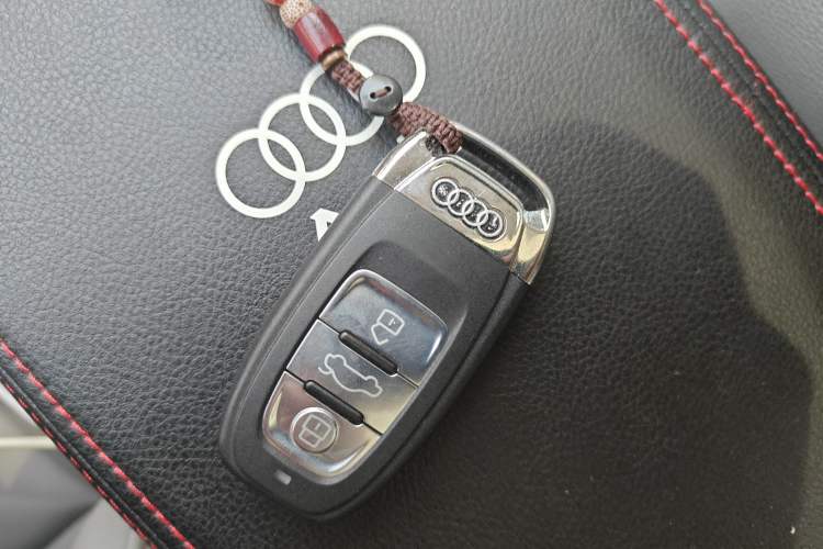 Used Audi A6L 2012 30 FSI Comfort Model