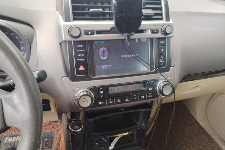 Used Toyota Prado 2016 2.7L Automatic Standard Edition Audio And AC Panel