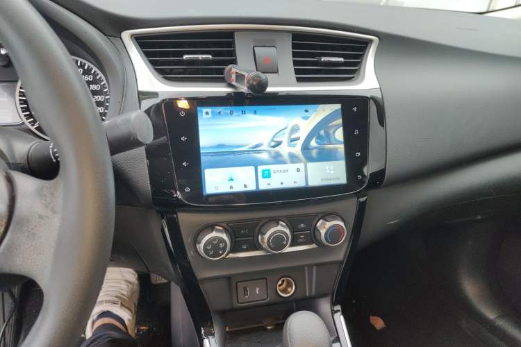 Used Nissan Sylphy 2022 Classic 1.6XL CVT Luxury Edition Audio And AC Panel