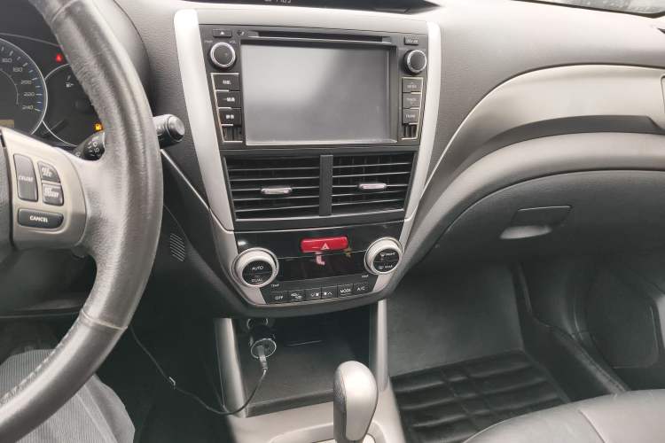 Used Subaru Forester  Audio And AC Panel