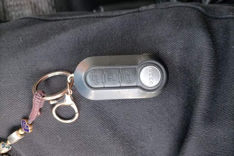 Used Iveco Eurocargo 2021 2.0T Manual Super-Rui Short Wheelbase High-Roof Side-Sliding Door F1A
