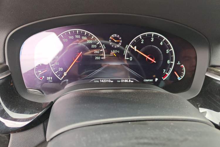 Used BMW 5 Series 2019 530Li Leading Model M Sport Package
