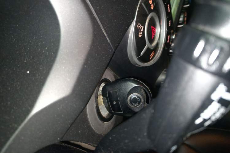 Used SsangYong Actyon 2014 2.3L Two-Wheel Drive Automatic Elite Gasoline Version
