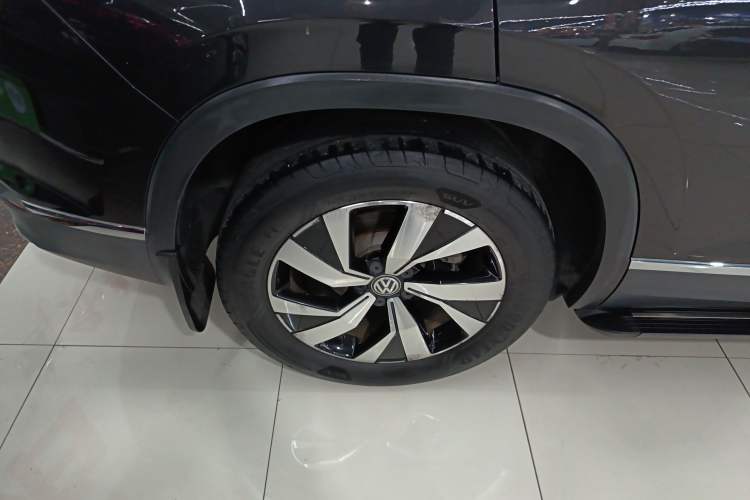 Used Volkswagen Tayron 2019 330TSI Two-Wheel Drive Luxury Model China VI Standard