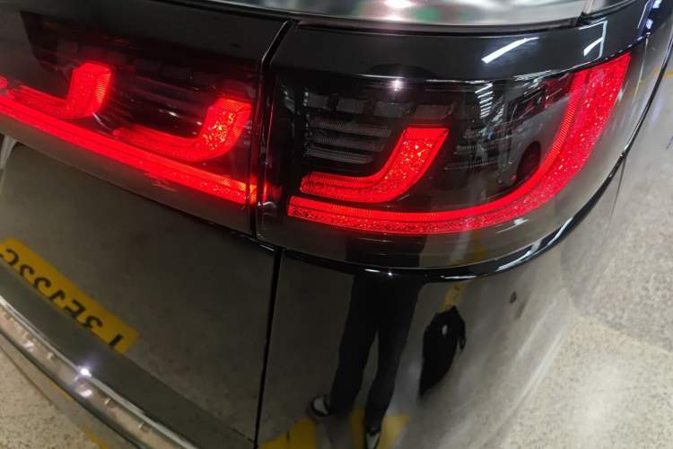 Used VOYAH Dream 2024 PHEV Extended-Range Premium Edition
