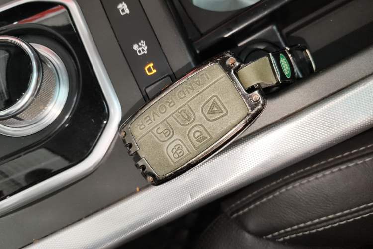 Used Land Rover Range Evoque 2015 2.0T 5-Door Ignite Edition
