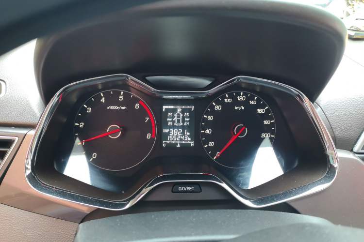 Used Baojun 310W 2017 1.5L Manual Fashion Model China V