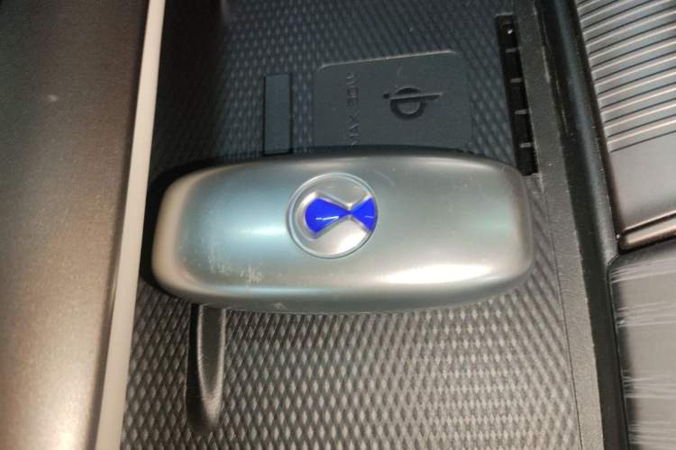 Used Denza D9 2022 DM-i 970 Four-Wheel Drive Flagship Model