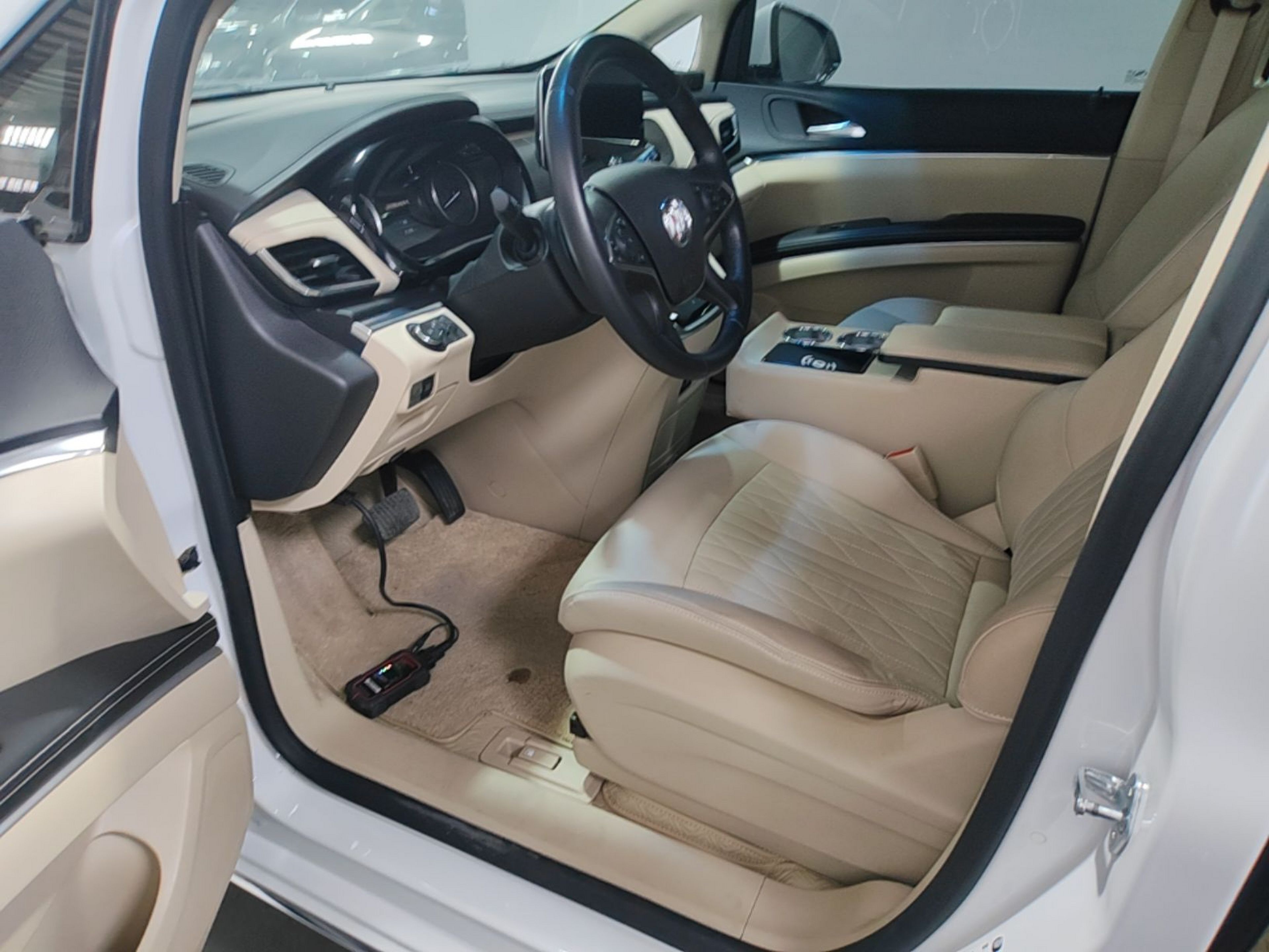 Vordere Reihe im Auto